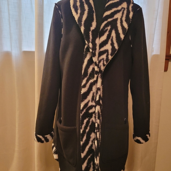 Fleece Jacket, Fashion And Function Blended, Black and Zebra, Reversible,M - Picture 5 of 13
